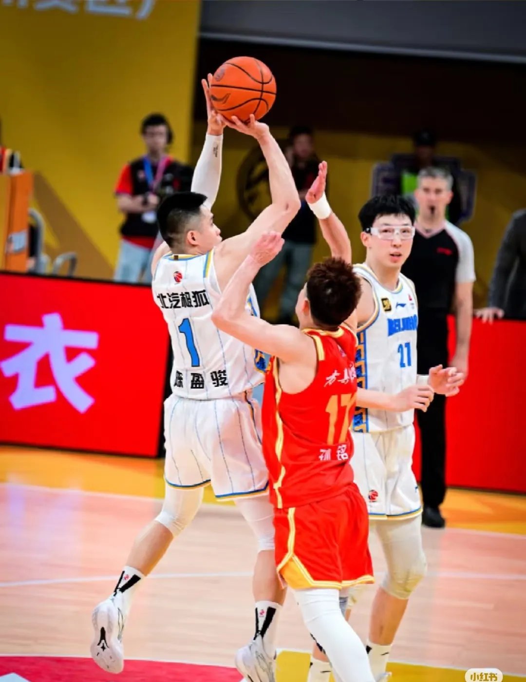 今夜底特律活塞备战CBA常规赛；手感冰凉细节曝光；底气十足；高层口径保持一致