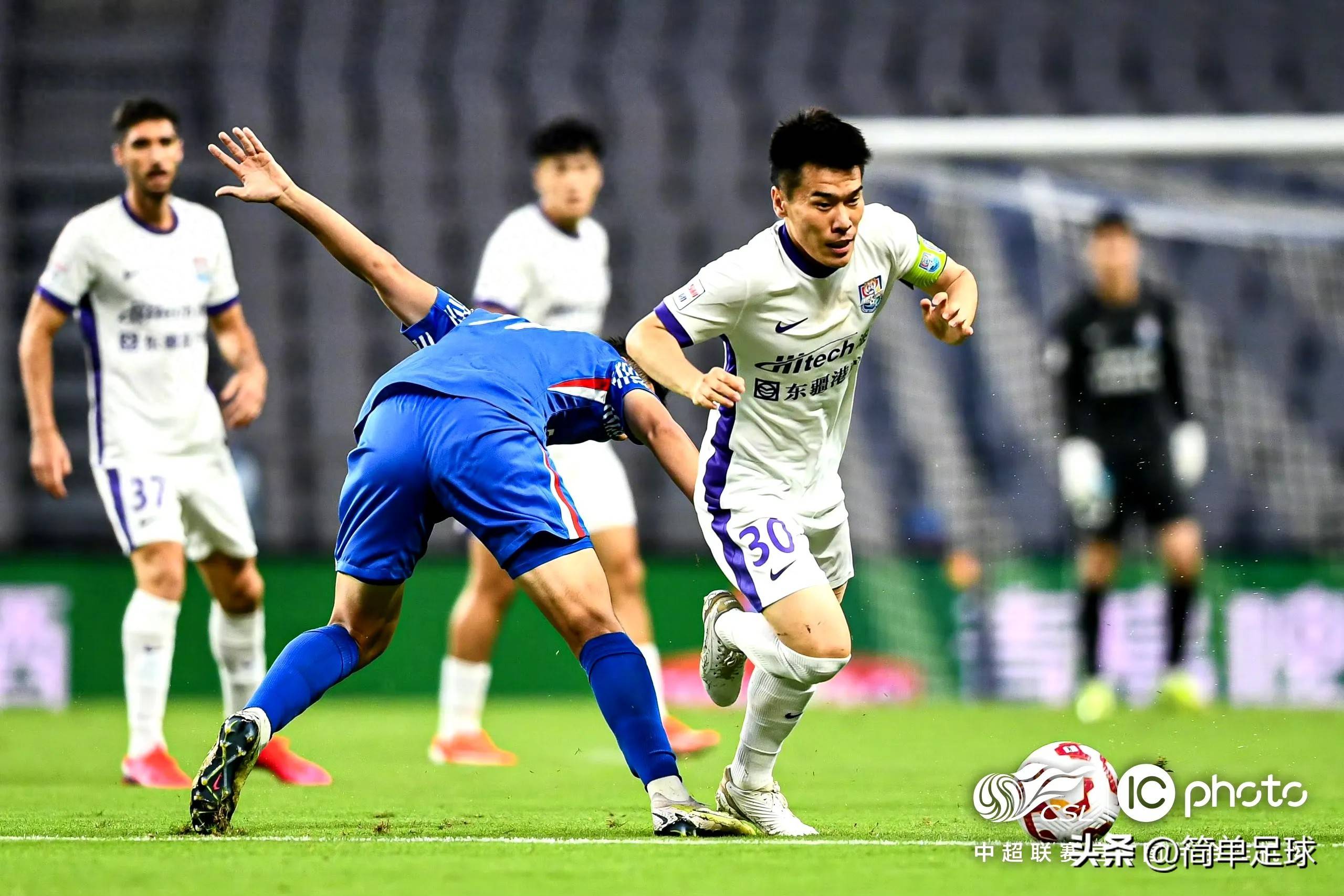 爱游戏在线-上海申花迎法甲关键赛，窗口期豪取连胜，更衣室稳定，医务组通报恢复-爱游戏在线